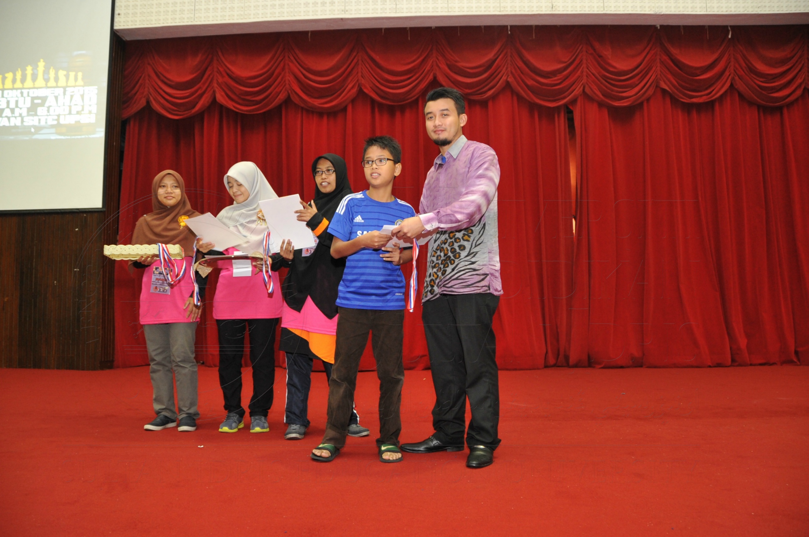 PRO15 158 CATUR HAS 9395